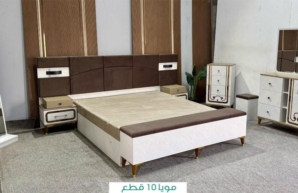 وصل حديثا بمعرض القزاز للاثاث الجاهز في الشطره قرب مطعم الكرار بشارع البريد
موديلات حديثه من الغرف التركيه وبانسب الأسعار
علما بأن البيع بالنقد والقسط المريح
هذا الموديل يتكون من 10 قطع متانه وقوه وضمان بالشد (الشد والتوصيل ضمن السعر) 
للاستفسار الاتصال*********** واتساب
