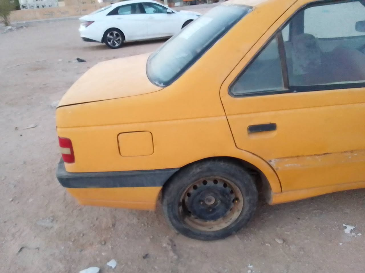 بيجو 405موديل2010 رقم بغداد مكينه بيها خيط بخار.. الكير البك ميعشق  بريك ضعيف سنويه ولوحه وحده ضايعه ومسوي بيهن بلاغ.. ما مسجله هيئه.. راعيها بغداد خوش انسان تريد مداور تريد وكاله حاضر..سعر 16 عنوان نجف حي الوفاء ***********
