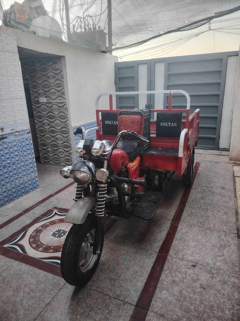 سلام عليكم ستوته البيع موديل ١٣ وكيله بشارع بغداد بمليون ٦٠٠ وبيه مجال رقم ***********
