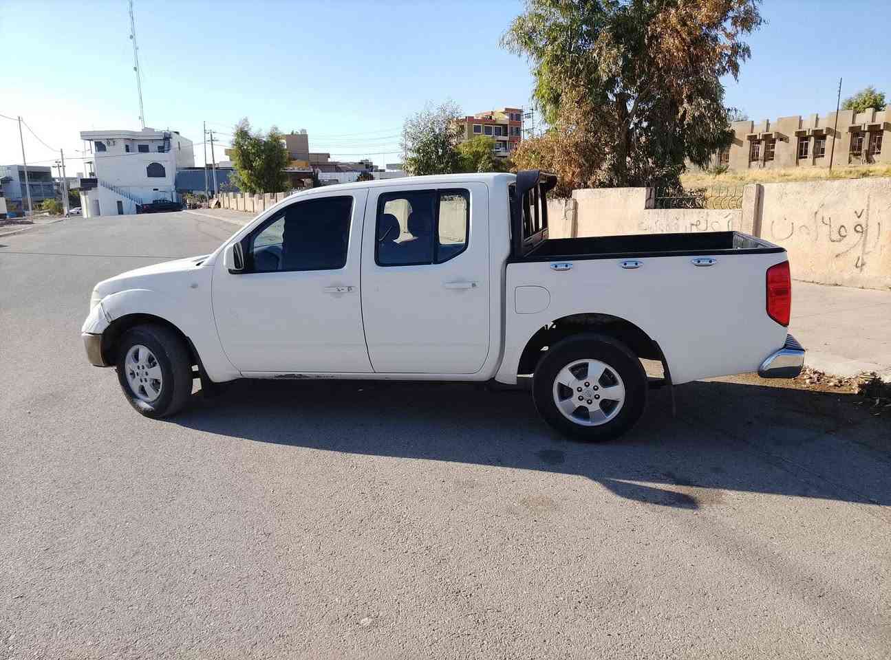 نیسان ناڤارا مۆدێل2009 گێڕ عادی ناو سور ڕەقەمی هەولێرە بە شەرتی ئەوەلیات دوو بۆ سێ پارچەی بۆیاخە بە شەرتی گێڕ و مەکینە و عەکسل بەو شەرتە ئەدەمێ پارەی کەسی تیانەبێ ماڵی مەدەنی بە شەرت سعری 60گەڵا و مەعامەلە موشتەری تەلەفون بکە سەرمان مەیەشێنە
سەیارەکە لە عەربەتە
***********.       ***********
