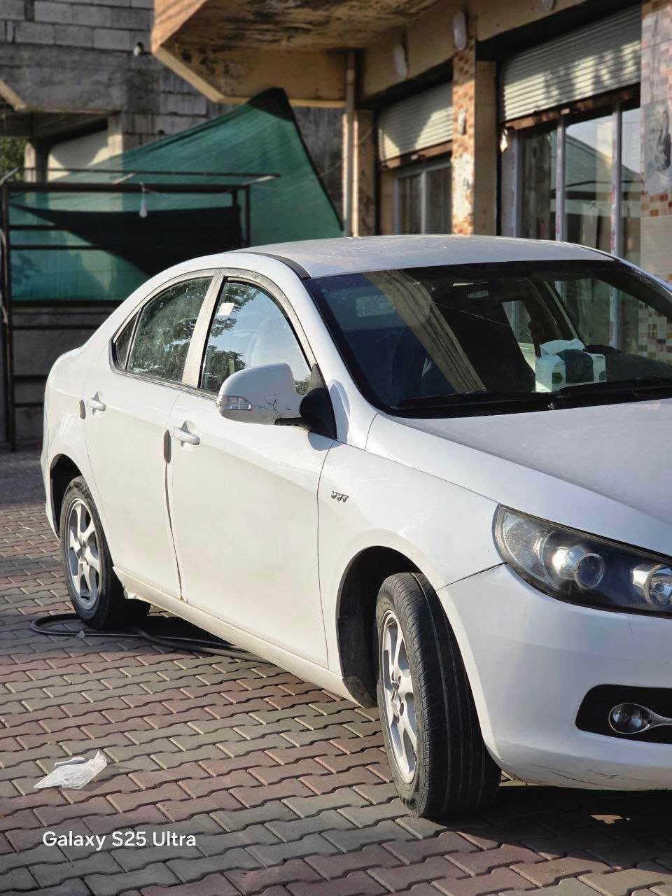 جاک ٢٠١٢ 
گیرو مەکەنیە تەقەو رەقە بەشەرت 
بەبی سبوخ بەبی لیدران 
١ بستی چەماخی پشتەو لای سەکن ساردە کوتە باقی هیچی نیە 
سەنوی هەزەو ژینگە ریگاو بانو هەمووشتی تازەیە بانو خۆمانە 
تەبریت لەسەر سوج 
کارەبای بەشرت

watsap.-vaebar-*********** رانية, السليمانية

نص مكتوب في الصور:
- Galaxy S25 Ultra