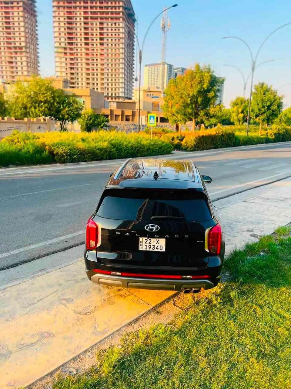 🚘 هونداي باليسايد موديل 2024 – أعلى مواصفات 🔥
موصفات السيارة:
🔹 محرك V6 سعه 3.8 لتر GDI
🔹 قوة 291 حصان 💪
🔹 القير اوتماتيك 8 سرعات
🔹 دفع رباعي HTRAC AWD
🔹 عدد المقاعد 7 راكب VIP
🔹 قطعه واحد صبغ بدون دواخل بدون اريباك

المواصفات والتجهيزات:
⭐ فئة Calligraphy أعلى فئة
📺 شاشه وسطيه كبيرة 12.3 انج
📊 شاشة عدادات رقمية 12.3 انج
🔑 تشغيل بصمة ودخول ذكي
🪟 عرض معلومات على Head_Up Display الزجاج الامامي
📱 تشغيل عن بعد
🖤 مقاعد جلد فاخر اسود VIP
⚡ مقاعد امامية كهربائية
❄️🔥 تبريد وتسخين المقاعد الامامية
💺 مقعد السائق Ergo Motion
👑 مقاعد الصف الثاني VIP كابتن

✨ السيارة نضيفه جداً مابيها نقص جهازه مجهزه من كل شيء فقط بوند صبغ باقي سيارة كفاله عامه سبير سيارة للان ما نازل الشارع سنوية وهزه جديد

بدون دواخل بدون اريباك 

📋 وهذا رقم الشاصي حادث سيارة مثل ما موضح فقط بوند صبغ:
KM8R5DGE4RU695621

🛣️ المسافة المقطوعة: 46693.Km

📍 الموقع: اربيل
📲 للتواصل ومعرفة سعر السيارة:
واتساب: ***********

🚘 هیوندای پەلێساید مۆدێلی 2024 – بەرزترین تایبەتمەندی 🔥

تایبەتمەندییەکانی ئۆتۆمبێلەکە:
🔹 بزوێنەری V6 بە قەبارەی 3.8 لیتر GDI
🔹 هێزی 291 ئەسپ 💪
🔹 گێڕی ئۆتۆماتیکی 8 خێرایی
🔹 جوڵەی 4 چەرخ HTRAC AWD
🔹 7 شوێن دانیشتن VIP
🔹 تەنها یەک پارچە بۆیە کراوە، بەبێ هیچ دەستکارییەک لە ناوەوە و بەبێ Airbag

تایبەتمەندی و ئامێرەکان:
⭐ جۆری Calligraphy، بەرزترین پۆل
📺 شاشەی ناوەندی گەورەی 12.3 ئینچ
📊 شاشەی دیجیتاڵی کیلۆمەتەر و زانیارییەکان 12.3 ئینچ
🔑 دەستپێکردن بە بصمەت و چوونەژوورەوەی زیرەک
🪟 پیشاندانی زانیاری لەسەر شیشەی پێشەوە Head-Up Display
📱 دەستپێکردنی ئۆتۆمبێل بە دوورەوە
🖤 کورسییەکانی پشتوه نازدار بە ڕەنگی ڕەش VIP
⚡ کورسییەکانی پێشەوە کارەبایی
❄️🔥 ساردکردنەوە و گەرمکردنی کورسییەکانی پێشەوە
💺 کورسیی شۆفێر Ergo Motion
👑 کورسییەکانی ڕیزی دووەم VIP Captain

✨ ئۆتۆمبێلەکە زۆر پاک و خاوێنە، هیچ کەم و کوڕییەکی نییە و بە تەواوی ئامادە و تەجهیزکراوە. تەنها یەک پارچە بۆیە کراوە، بەڵام ناوەوەی ئۆتۆمبێلەکە بە تەواوی بێ کێشەیە. ئۆتۆمبێلەکە هێشتا لە شەقام نەچووە و ساڵانەی نوێیە.

📋 ژمارەی شاسیی ئۆتۆمبێلەکە:
KM8R5DGE4RU695621

بەڵێ، ئەم بەشە بە کوردی سۆرانی بە شێوەی ڕوون:

🔹 تەنها یەک پارچە بۆیە کراوە، بەبێ دەستکاری ناوەوە و بەبێ Airbag

🛣️ مەودای بڕیوە: 46,693 Km

📍 شوێن: هەولێر
📲 بۆ پەیوەندی و زانینی نرخی ئۆتۆمبێلەکە:
واتساپ: ***********
