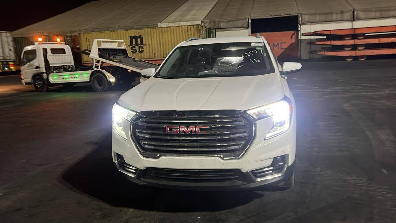 السلام عليكم
للبيع GMC TERRAIN SLT AWD 2024 

السعر تم تخفيض السعر $ بيها مجاللللللللللل 

فول مواصفات عدا الفتحه 

ضرر السياره : قطعه وحده صبغ (( صندوق )) 

اللوحه : رقم بغداد حره تحويل ثاني يوم 

للاستفسار: اتصل بالهاتف          *********** //.  ***********
