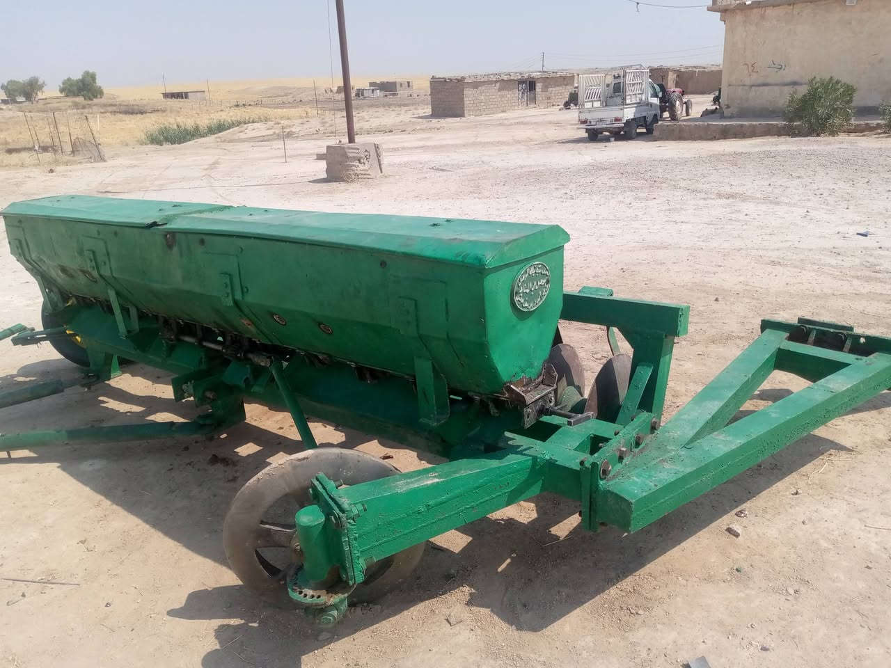 دسك ١٢ للبيع فصال مؤيد صوج فرنسي دسك نظيف السعر ثلاثه وربع الموصل ناحية الشورى ***********
