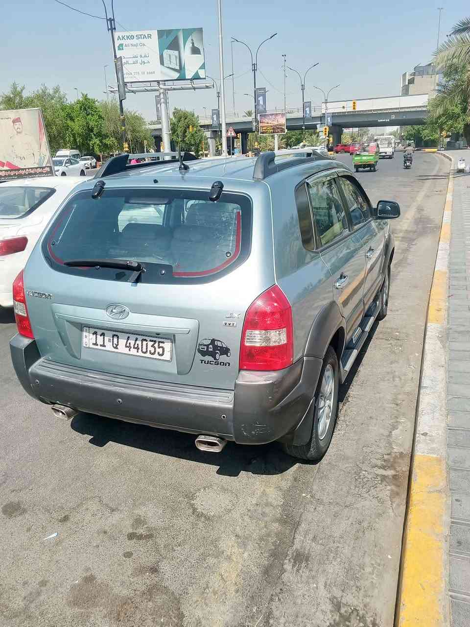 ***********
توسان موديل 9 كفاله 
رقم بغداد جديد 
بسمي سنويا جديده
مكان واسط كوت
بيع او مراوس 
مكينه 2000 شركه 
ماشيه 155كيلو 
جديده اخت الزيرو 
مال جناي
