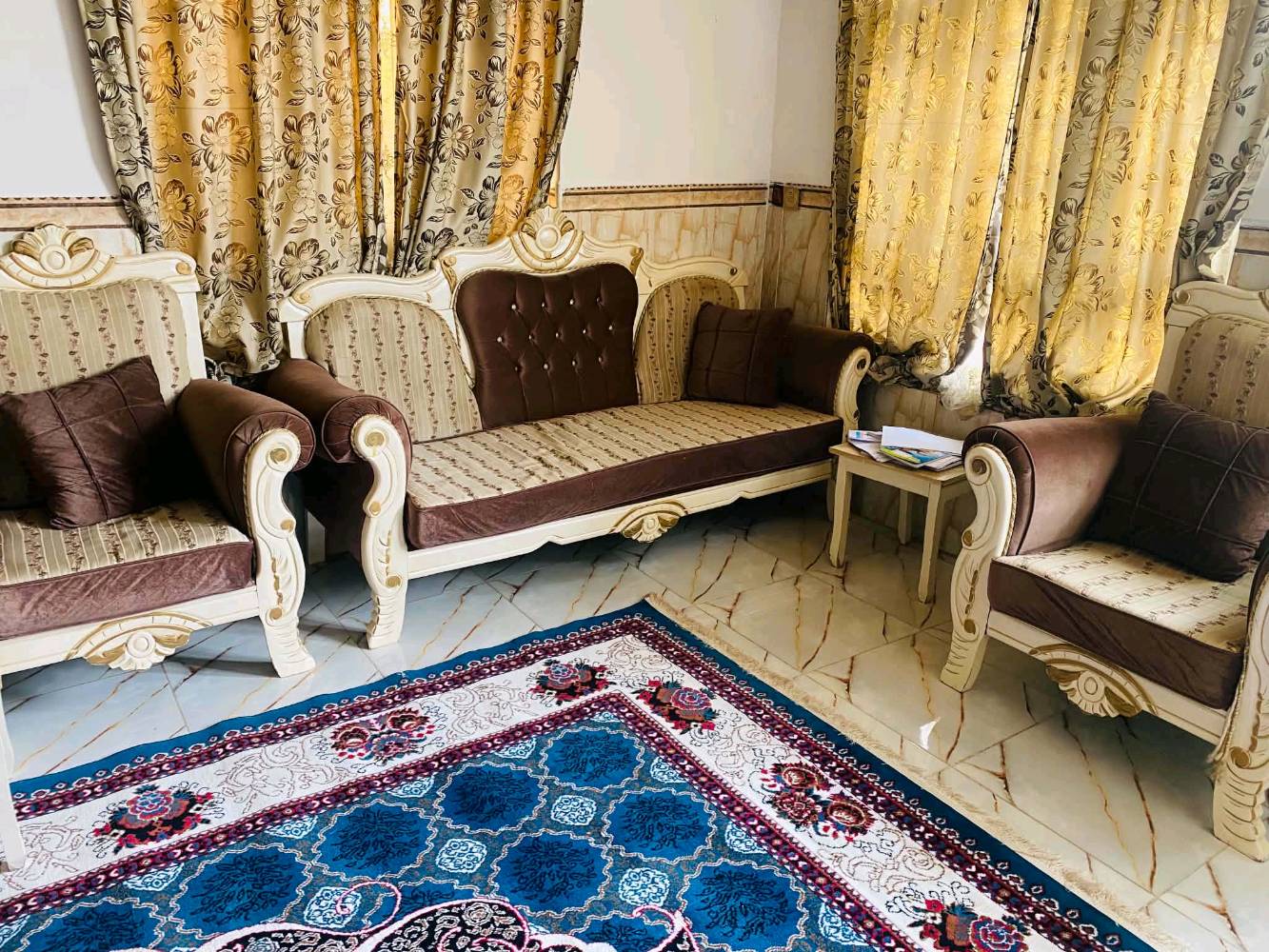 بعقوبة • ١٠مقاعد • ٦كوشات