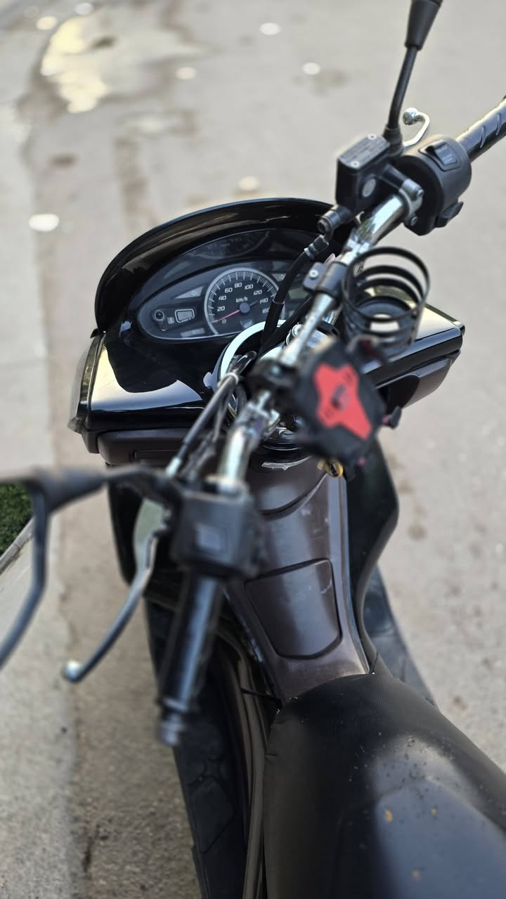 بي سي اكس pcx جيل اول مكينة 125 مو نكرة لمسة وتشتغل كهربائيات ولا غلطة ستان كهربائي حساس ازدحام دبلات شرط متحس ب طسة 
مكاني بغداد الدورة السعر خاص او واتساب 
*********** واتساب
*********** واتساب
