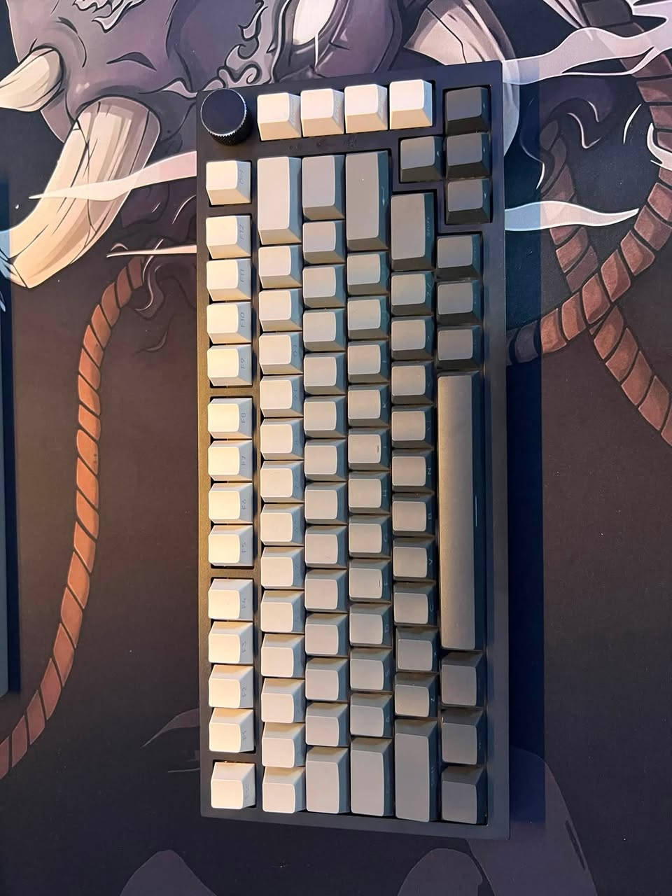 Kaka salam u alayk hamu layak bashn eshala komale ashyay gamingm henawa ba sahre harzan harzan heche he amazon nea hamue asla originala✅✅
1-MONITOR msi 24 inch 180HZ=TB bas dugma suraka pe wanya agar na lok lok zaman✅
2-keyboard ajazz ak820 ORIGINAL✅
3-mouse & keyboard RED DRAGON FIZZ bundle✅
4-speaker monitor bass boosted BRAND meetain dual speaker✅
5-adapter EARLDOM brand 4 USB
Amana haya hamue lok lok xawen 100 la 100 
Shwen=hawler
Raqam mobail=***********
ADMIN GULL U RUHH🤍
