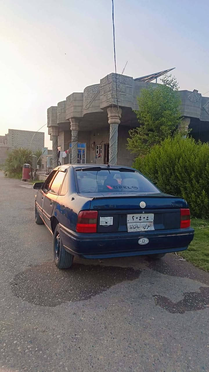 ياالله سلام عليكم
اوبل اسلايت موديل 91 رقم اسليمانيه شرط التحويل  سنويه نافذه 
فتحه بل سقف
اريل 
السعر 35 وبيه مجال حك الجيه
***********
العنوان صلاح الدين تكريت
