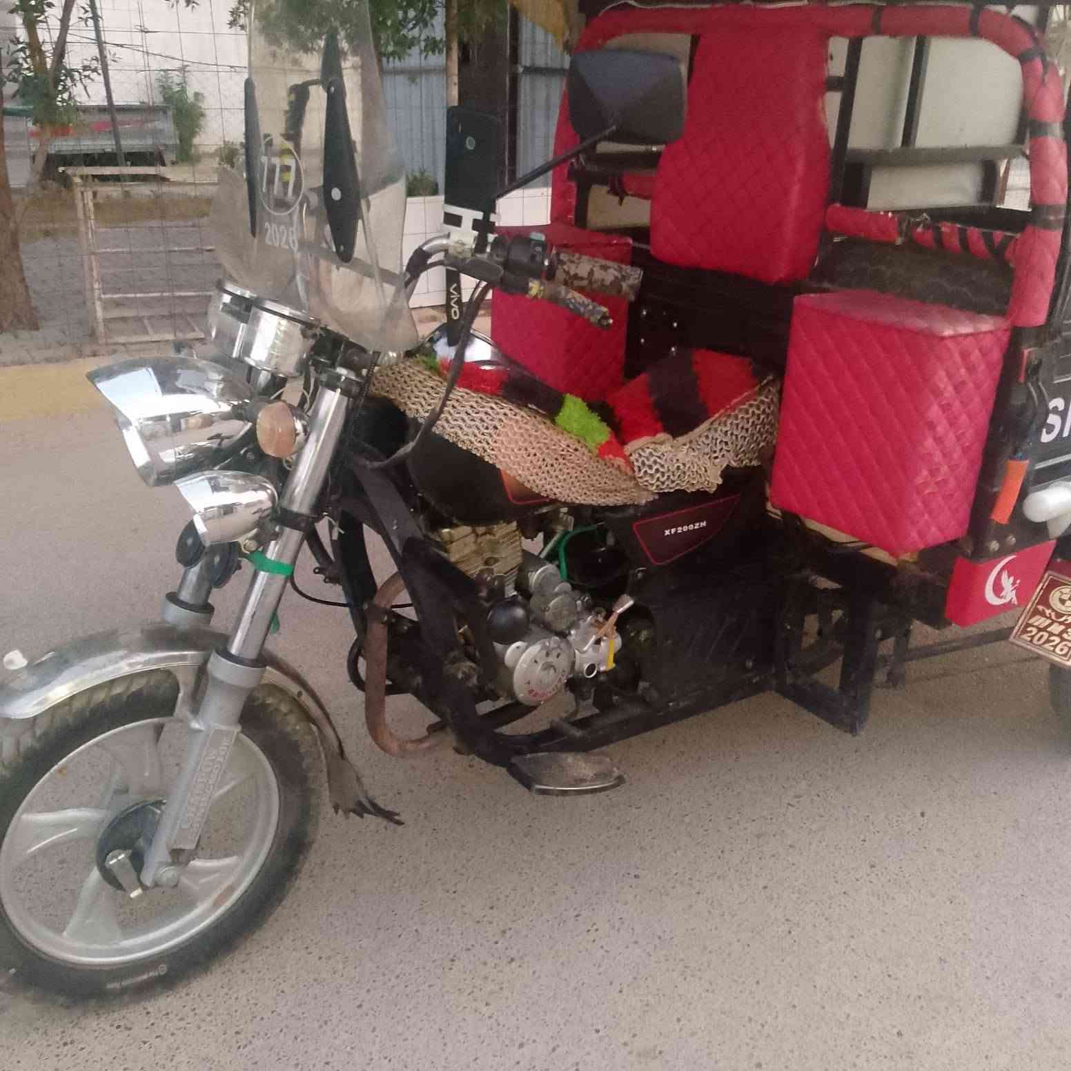 سلام عليكم ستوته صقر موديل ٢٠٢٢ نضيفه اي نقص ما بيها كهربائيات كلها شغاله كفاله محرك ركبه شاصي عنوان بغداد الحسينيه سعر مليون و٩٠٠ وبيها مجال رقمي ***********
