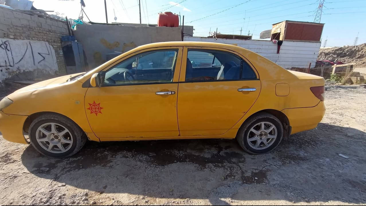 سياره BYD للبيع  2011
f3
كير عادي سويج 
السلندر الجوه مكسور  طاك السلندر 

السعر  20 وبيه مجال 
مكاني بابل بل حله 

الاتصال على الارقام التاليه
***********
***********
