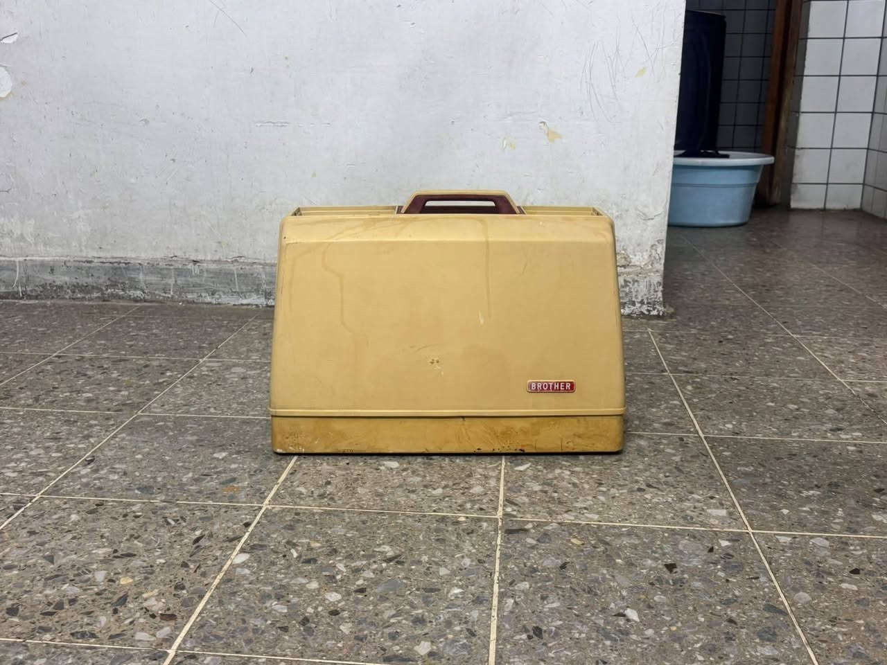 ماكينة خياطة • براذر • معدنية