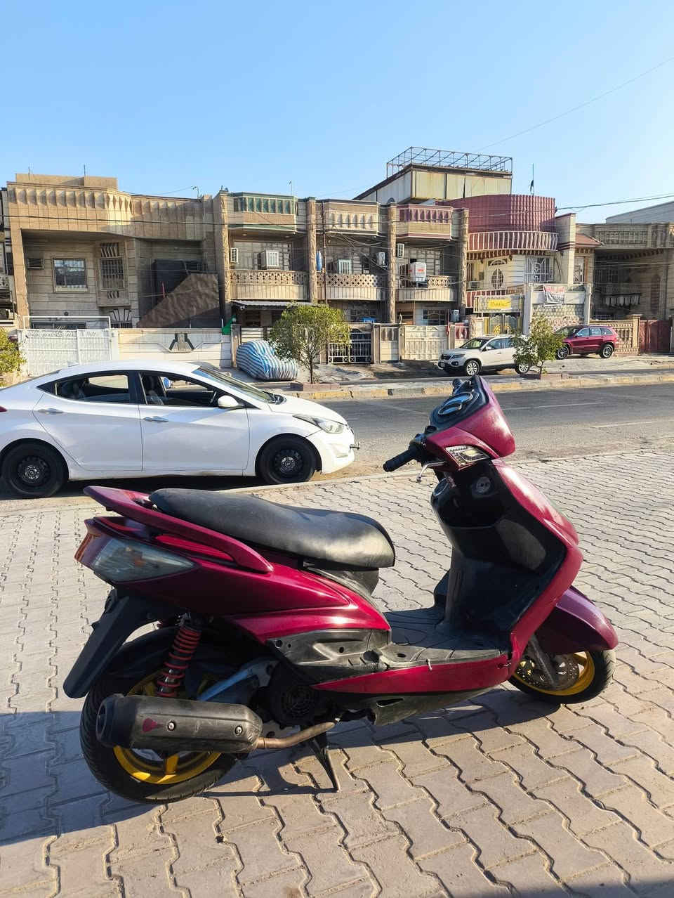 سكنس فحل نوزل كامله مكمله سعرهه ٦٠٠ مابيهه نقص فقط دهن للبريك الامامي الدراجه خير من الله شلعه ومعدل بيهه كلج امامي رياضي ويدات بريك رياضيات الكفرات مصبوغه وبولشتهن الاشاير لدات الكهربائيات كلهه شغاله دشبول شغال الدراجه متعوب عليهه ونضيفه  مكانهه بغداد الشعب حي التجار متوفر فقط واتساب ***********

