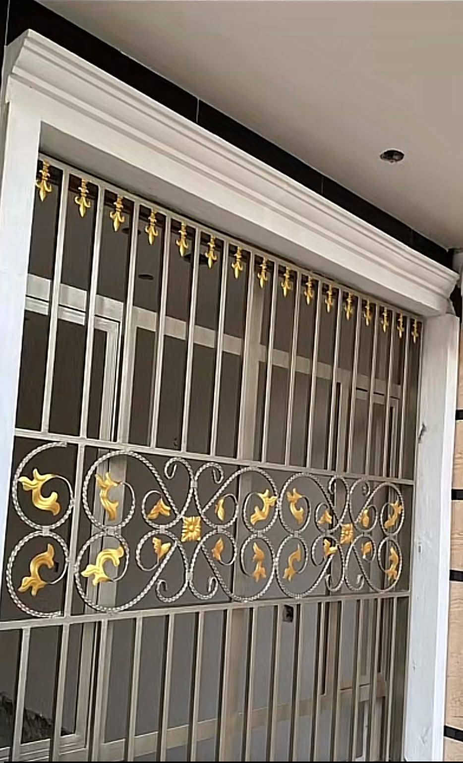 صباغ داخل وخارج • جبس بورد وديكور • كهربائي