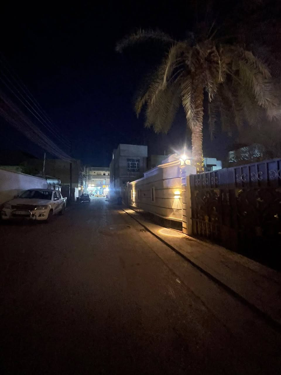 منزل للبيع أو مراوس حسب القناعة في الشعب حي البساتين شارع حي المصطفى قريب على شارع العام مساحة 350م بس هوة أكثر من هاي المساحة واجهَ 12,50 حمام شاور 1  و2 صحيات واستقبال وغرف نوم 4  وصالة ومطبخ ترك 3 سند 25
منزل للبيع أو مراوس حسب القناعة في الشعب حي البساتين شارع حي المصطفى قريب على شارع العام مساحة 350م بس هوة أكثر من هاي المساحة واجهَ 12,50 حمام شاور 1  و2 صحيات واستقبال وغرف نوم 4  وصالة ومطبخ ترك 3 سند 25  
بيت نضيف 
للاستفسار أكثر أتصل عالرقم
***********
