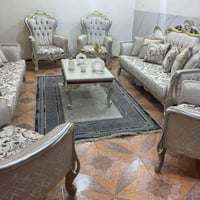 تخم للبيع. خشب زان تركي جستر.  ١٠  مقاعد مع ميز وسطي نظافه فووول اخو. ...