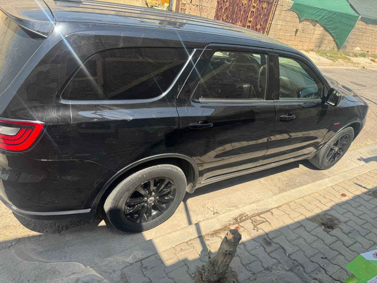 سلام عليكم للبيع دورنكو 2025 حادثها كما موضح بل صوره وتم تعميرها سعرها $280 للاستفسار اتصال عل وتساب ‏

‏‪***********‬‏

