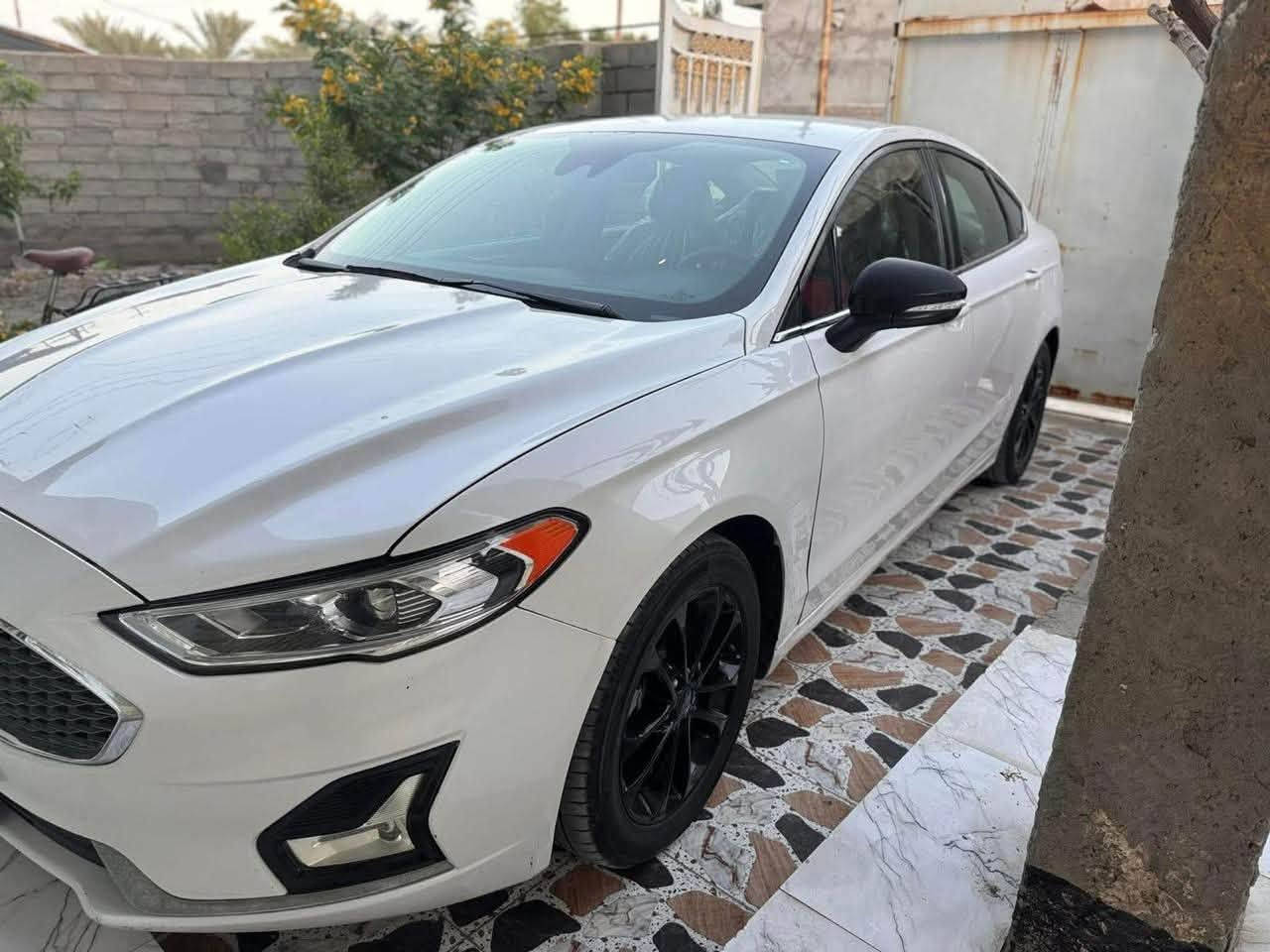 فيوجن se 2019
رقم اربيل الجديد
البصرة 
ضرر بنيد 
وچاملغ 
وباب السايق 
يعني بيها 3 قطع 
بدون إرباك 
سنويه لل 2030
السعر 110 وبيها مجال
البصره القرنه 
***********
