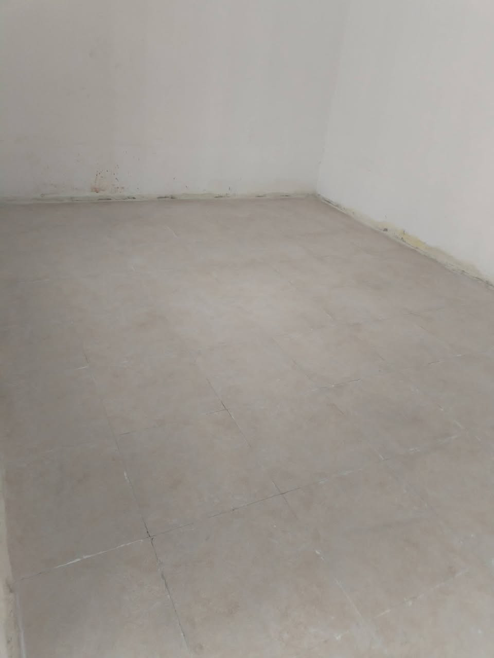 📌دار للايجار
🏠دار يحتوي على ثلاث غرف نوم يصلح عياده طبيه او سكن 
📍الموقع : كربلاء _ طويريج _ الكص الشمالي _ شارع دكتور صباح ابو الجلديه
🔖بدل الايجار ٣٥٠٠ سنويا 
❓للاستفسار الاتصال على الارقام
📞***********
📞***********
🤝او زيارة مكتب 🔹امير الدليمي للعقار🔹 الكائن في 
📍كربلاء _ الهنديه _ حي المصطفى 🔹ابو جوعانه🔹 قرب اسواق هادي مكي
