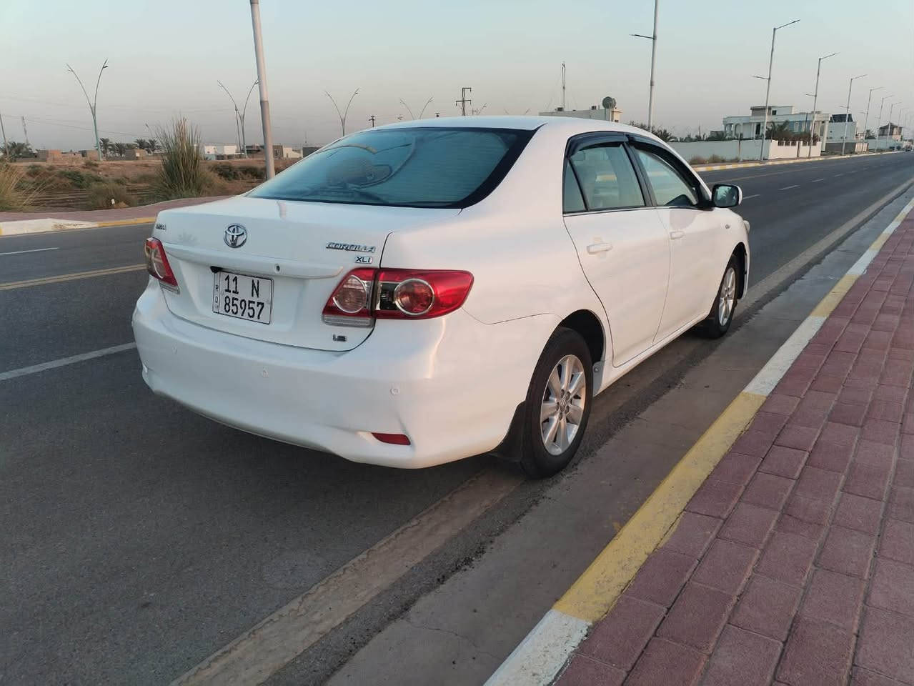 كورله ٢٠١١خليجي الشركة العامة سياره مصبوغه عام سبب تكشيربيهه معجون قليل بنيد مبدل شركه  السياره مكفوله من كص ومن كلب مابيهه اي حادث داخلي ماشيه ١٤٢ حقيقي السياره جديده احله من الصورة السعر٩٣ ومجال بسيط مكان السيارة الرمادي
***********
