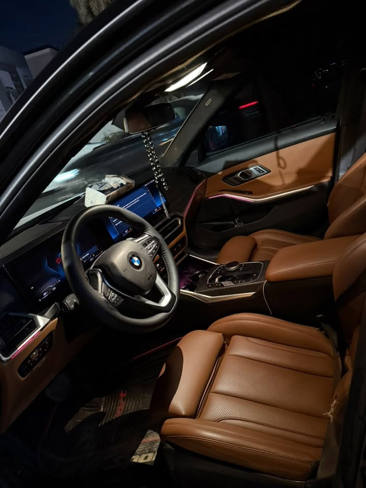 BMW330 i مغلفه ppf طافي
ويل 2025 مديل سيارت 2023 ماشيه ٧٠ الف حادث بجم ٣ قطع بدون شاصي ولغد ومكينه سليمه مامفتوحً سعر 265$ ***********
