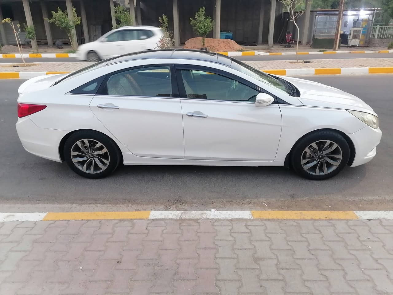 سوناتا ١١ خليجي رقم بغداد تحويل مباشر
محرك ٢٤٠٠ دوش 
فول مواصفات عل اخير
كفاله من الصبغ فقط بعض الملاحظات سونار مرفق 
كير ومحرك ممفتوحه
السعر ١٢٥ وبيها مجال
مكاني الانبار هيت
هاتف ***********
