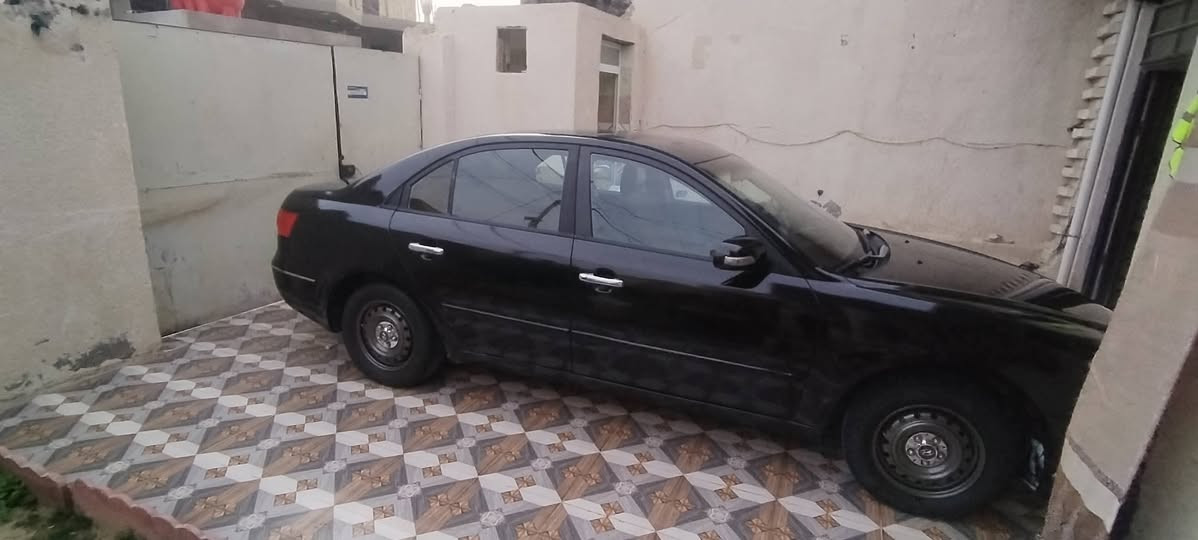وارد خليجي 
منظومه غاز  ٦٠ لتر
تخم ويل كوري وتخم تاير جديد
كير مكينه كفاله
دوشمه كشنات تفصال جديده
ارضيه جلد جديده
مصبوغه حزام جماليه أثر شخوط ودحكات
مبدل بنيد فقط 
وتصليح بالاهلال
رقم أربيل دولي بأسمي
سياره مناقصها شي ربع متذب عليها 
السعر 90
‏‪***********
مكاني كوت أو مراوس

