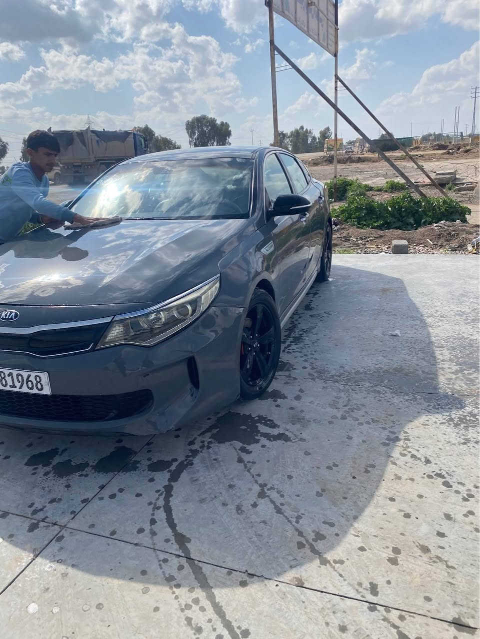 اوبتما هايبرد موديل ٢٠١٧ لون سمنتي فول  مواصفات عدى فتحه سياره جاهزه مناقصها شي تبريد ثلج محرك ٢٠٠٠ gdi مع محرك كهربائي الشلعه وتعجيل فول نشاط بطاريه جيده  اي نقص مابيها مري شفط بوابات تهويه اماميه تفتح وتنسد اوتو سياره كامله كمله حادثها طخطخات مال امريكا ومصبوغه تغير لون لونها القديم رصاصي طوخ مصبوغه سمنتي تكم شواصي تفاصليها كلها تمام مكفوله من كص وضربه قويه *********** بغداد, العراق
