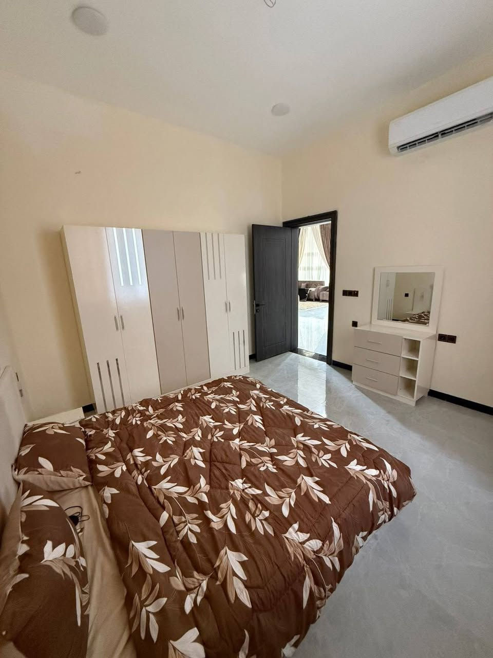 🦅 شاليه النسر | Al Naser Chalet  
✨ وجهتكم للراحة والاستجمام
🌿 تفاصيل صُنعت لتمنحك تجربة مميزة  
📍 بغداد | الـبـوعـيـثـة
📞 للحجز والاستفسار ***********
