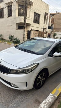 سيراتو ايرني • محرك ٢٠٠٠ • ١٤٢ الف كم