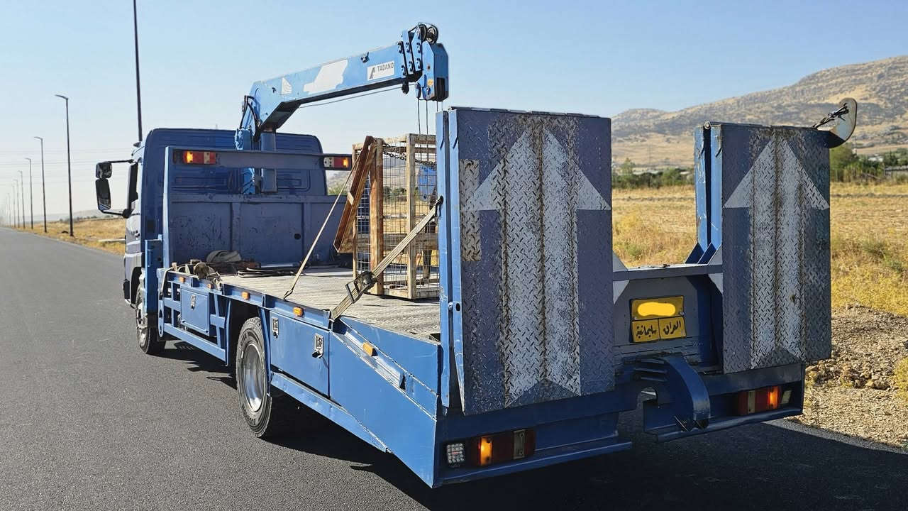 سلام عليكم كرين اتيكو موديل ٢٠٠٢
كرين ٣ طن ٣ سلايت 
مواصفات:هاف--تحديد سرعة--تثبيت سرعة--جوبلس--قفل اكسل
تايرات جديد 
مكان: سليماني 
سعر:٢٥٠$ ورقة و بية مجال 
رقم:***********
***********
