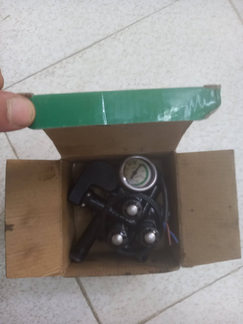 ضاغطه • جديده • سعر مناسب