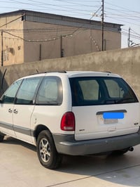 دوج كرفان • كامري 3000 • ٧ راكب