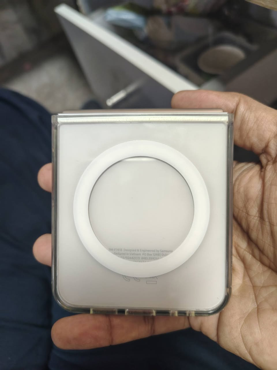 سلام عليكم شباب Galaxy Z Flip 6 للبيع الجهاز كلشي موضح بي وشرط الفحص السعر 525 الف وبي مجال *********** مكاني كربلاء
