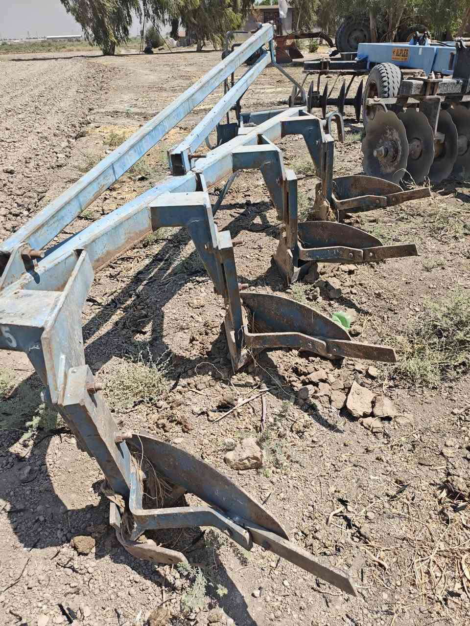 مكلف بالنشر فدان رباعي حجم 14 نضيف 
كلش حداده سلوم للستفسار واتساب او اتصال ***********
