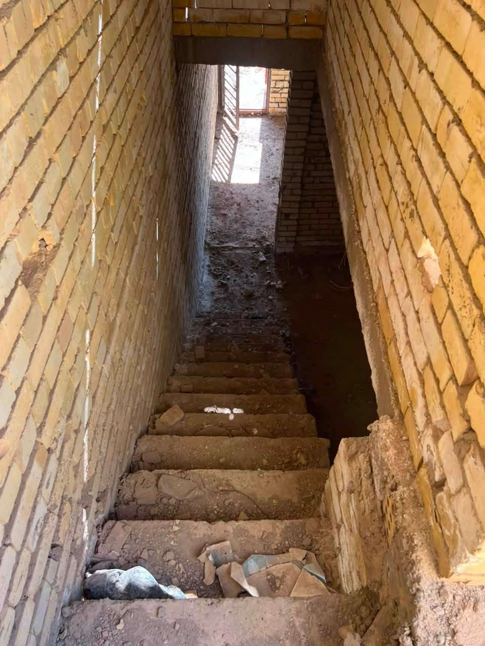 السلام عليكم 

عندي بيت  المساحة ٥٩ 
العنوان  / الحرية الزراعي  شاكر العاني  مقابيل سريع الشعلة 
السعر ٦٠ وبيه مجال  للاستفسار  واتساب فقط 

***********
