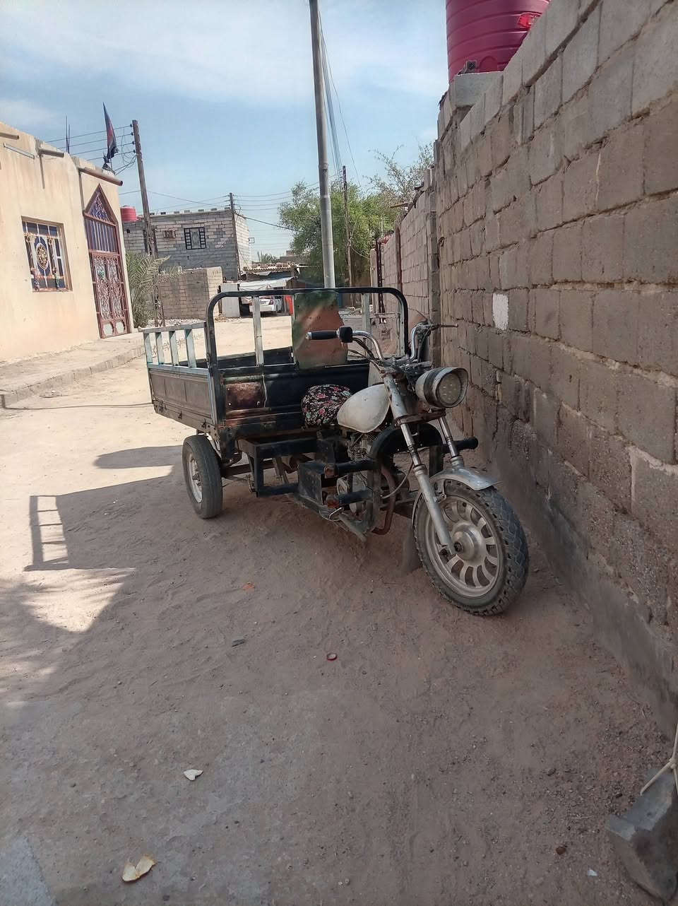 ستوته ام تي ار كهرباياتهه شقاله تشتغل سلف ستوته مال شقل مثل ما واضح بل تصوير مكاني بصره خور الزبير سعرها ٥٠٠ وبيهه مجال قليل ورجاان بس الشراي أيطبلي خاص وأنه بخدمت الشراي وهاذ رقمي *********** بي واتساب فقط أدوات ومكفوله من سرقه ستوته
