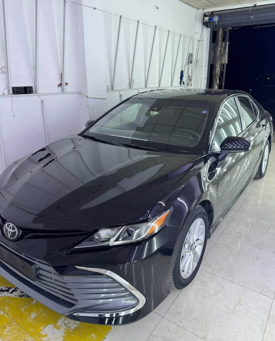 Toyota camry 2018 LE
٣پارچە بۆیاخە بێ ناو گرتن پێشو دوا کەپس بێ دەعم بێ لێدران 
سەیارەکە ماڵی دۆستە ٢٥٠مەسروفی نیە ،، دەعامی پێشو پشتم کردوە بە 2023 تایەو ویلی لۆک 2023 بۆ بەستوە ،،.   
پێشو دوای تازە داگیراوە ،، هایدرۆلیکی گێڕو ڕۆنی مەکینەی تازە گۆڕاوە 
ڕادارە سەیارە تابڵێ پاکو بێ مەسروفە بۆ نوقسانی مەگەڕێ 
سەنەوی تاوەکو 2029تازەیە 
130مایل ڕۆشوە گێڕو مەکینەو تەقەو ڕەقە هەموی بەشەرت
***********
***********
تکایە گەر موشتەری نیت بۆ سعر تەلەفون مەکە
