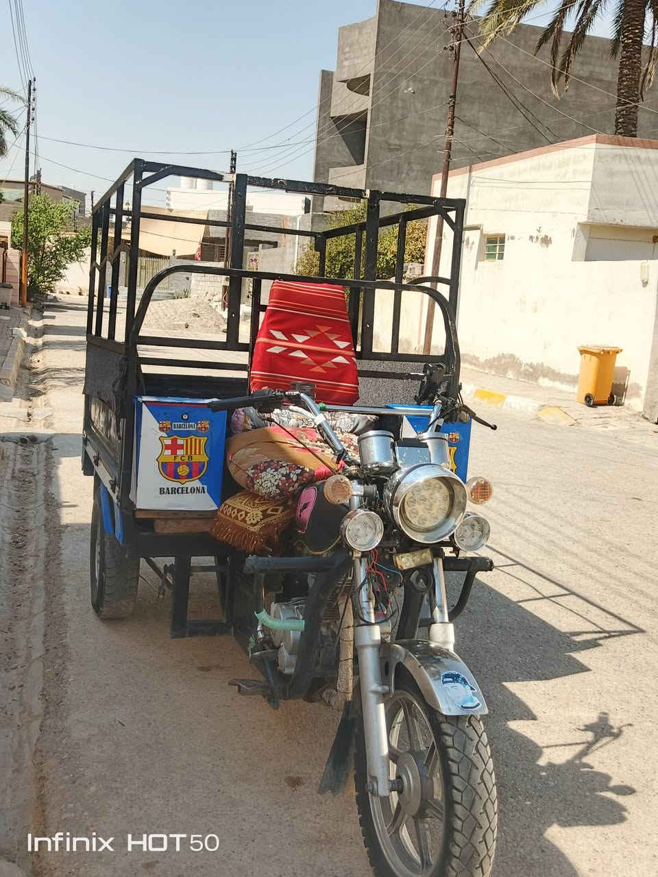 سلام عليكم ستوتة للبيع موديل 22محرك 24الستوتة نضيفة كبال عينك خير من الله أوراق اصولية 6ورقات المكان ديالى كنعان السعر واحد و550وبيها مجال ***********

نص مكتوب في الصور:
- Infinix HOT 50