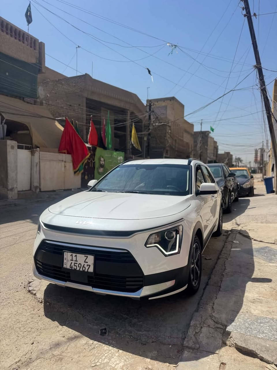 سلام عليكم 
للبيع كيا نيرو موديل 2024 وارد امريكي
حجم المكينه : 1600 هايبرد
ماشي 31
 لون ابيض صدفي حادثهة بنيد وجاملغ مبدل نفس اللون   مواصفات نص فول EX 
السياره حره 
رقم بغداد 
السعر  145$
للاستفسار الاتصال على الرقم ***********
