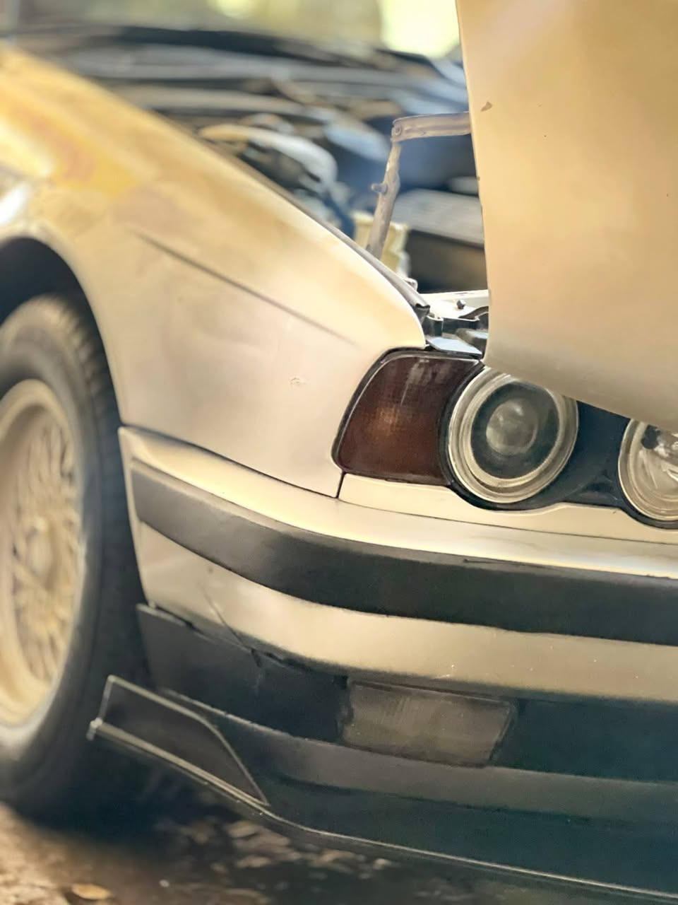 سلام عليكم.
بي ام 525 
موديل 91 
سياره حلوه كلش 
مكينه كير حداديه خير من الله 
تخم تاير كارتون وياله تضاف كلش 
تجي تطلع تراي ياله تحكم 
تبريد يشتغل بس دگمة الاايسي تشكل 
اله اضل ضاغطها بيها نقوصات بسيطه كلش 
نواعم مايكلفن 100الف 
سنويه هزه جديده مداورة شوكت مايعجبك 
سياره ماجنيان 
السعر 45وبيها مجال 
عنواني كربلاء طويريج 
الاستفسار ***********
