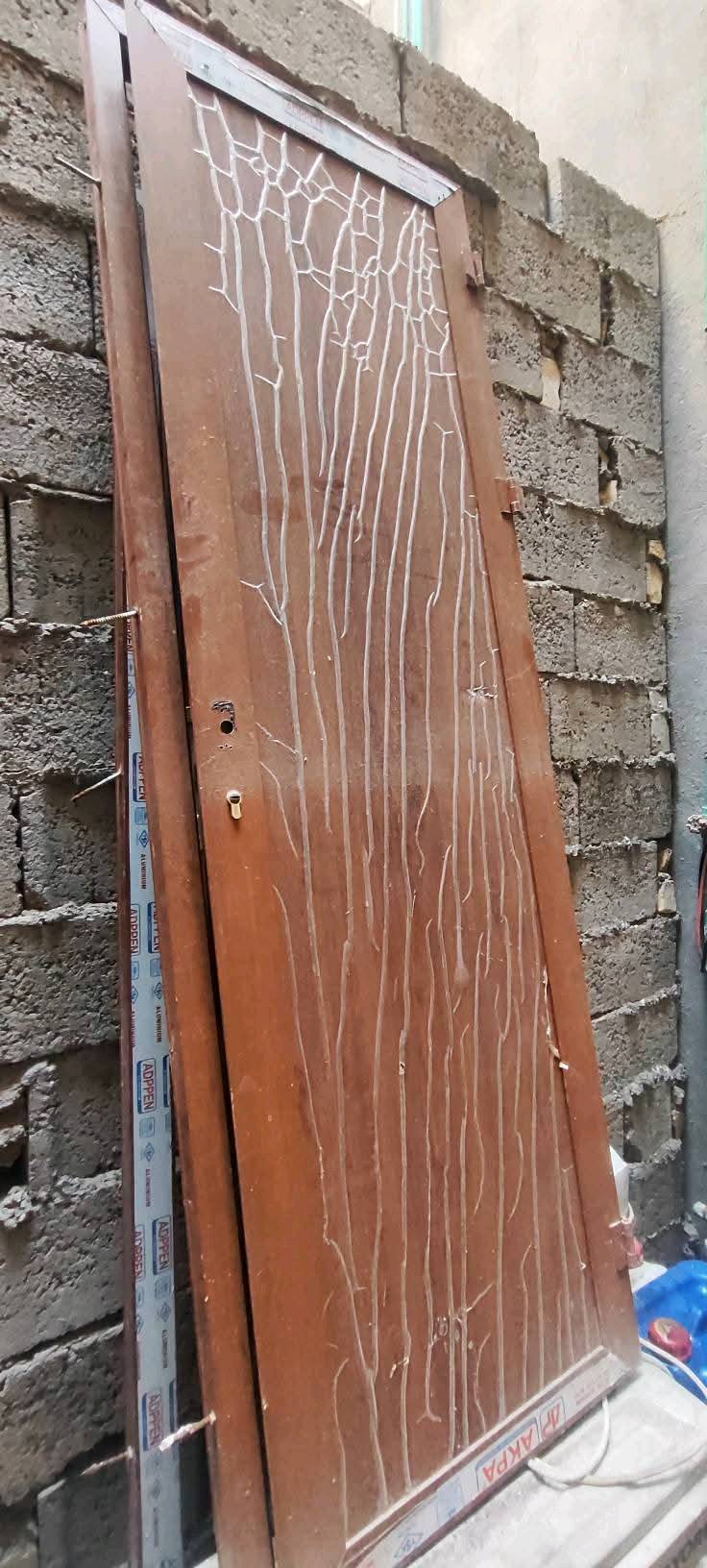 بيبان المنيوم • بغداد زعفرانية • عرض ٦٠ طول ١٨٠
