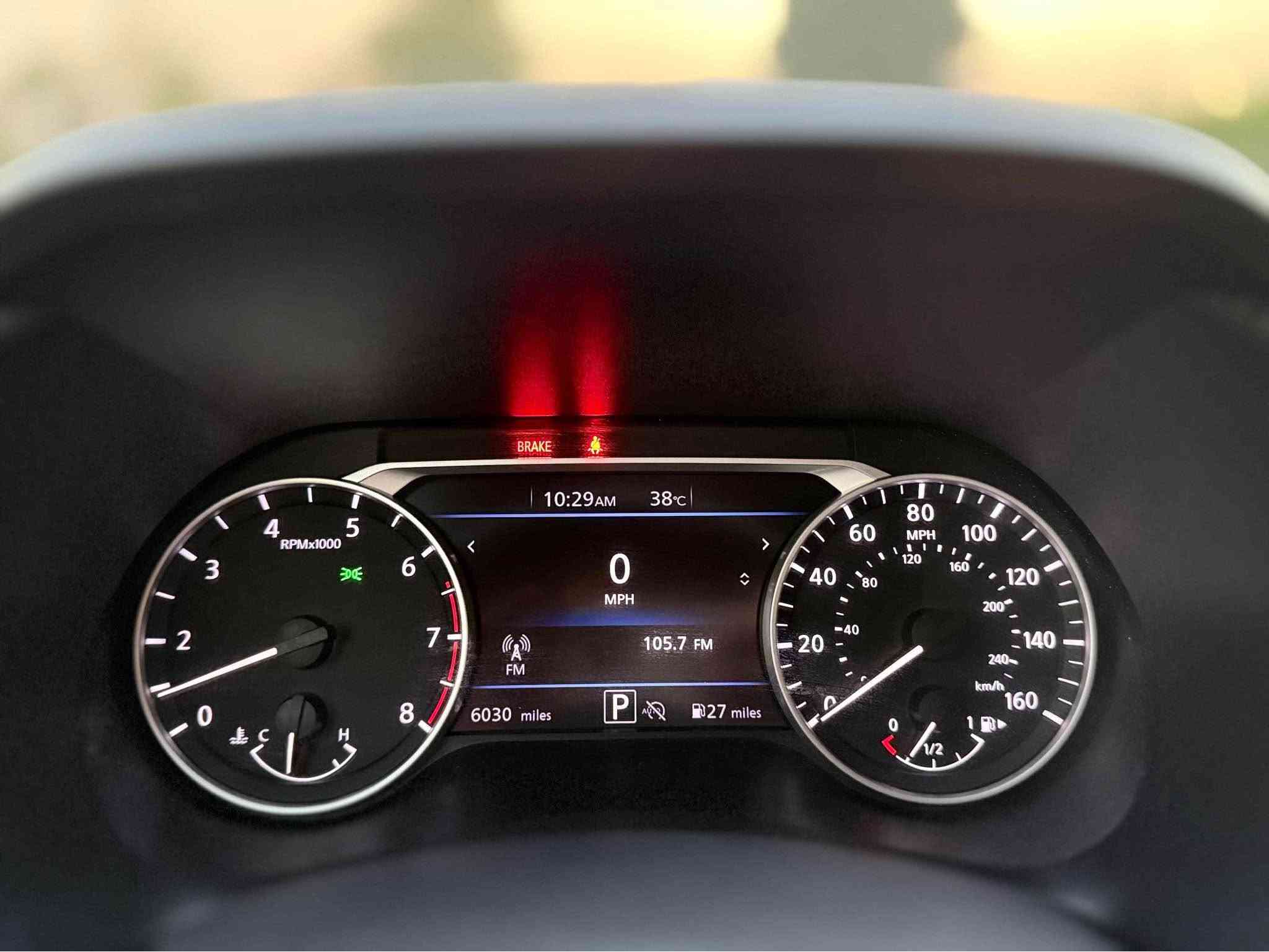 🚘 للبيع | نيسان سنترا SR 2024

Nissan Sentra SR 2024
📍 الموقع: أربيل
🔹 اللون: أبيض صدفي
🔹 الممشى: 6000 ميل فقط 
🔹 المحرك: 2.0 لتر / 2000 CC

⭐ المواصفات:

✔️ أضواء زينون
✔️ سقف أسود
✔️ بصمة أبواب + تشغيل بصمة
✔️ تشغيل عن بُعد
✔️ شاشة كبيرة مع Apple CarPlay
✔️ كاميرات + حساسات + رادارات
✔️ أوضاع قيادة ECO / NORMAL / SPORT
✔️ والعديد من الإضافات الأخرى

🔧 حالة السيارة:

✅ جاملغ أمامي صبغ وباب خلفي يمين كلير 
✅ بدون أيرباك — جميع الأيرباكات أصلية ولم تفتح

🔑 رقم الشاصي:

3N1AB8DV2RY331705

💰 السعر:
15,800$
💬 قابل للتفاوض بعد المعاينة

🔢 الترقيم:
السيارة بدون رقم
يمكن ترقيمها في أربيل / دهوك / السليمانية
💵 كلفة الرقم 1,100$ على المشتري

📍 الموقع: أربيل

📞 ***********
واتساب / اتصال / فايبر أربيل, العراق
