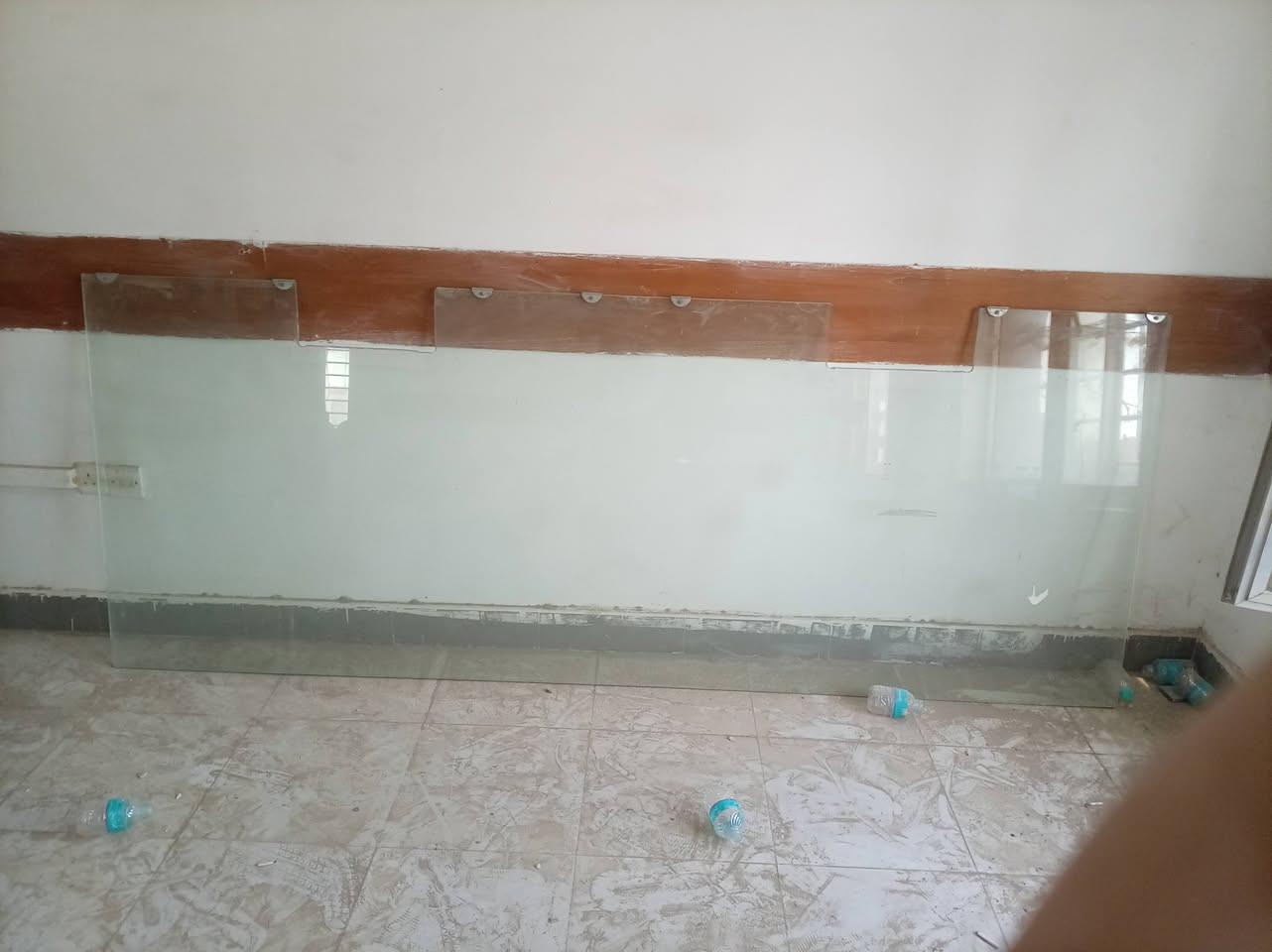 جام للبيع نوعيه جيده  الحجام مختلفه سعر مناسب للتواصل ***********
