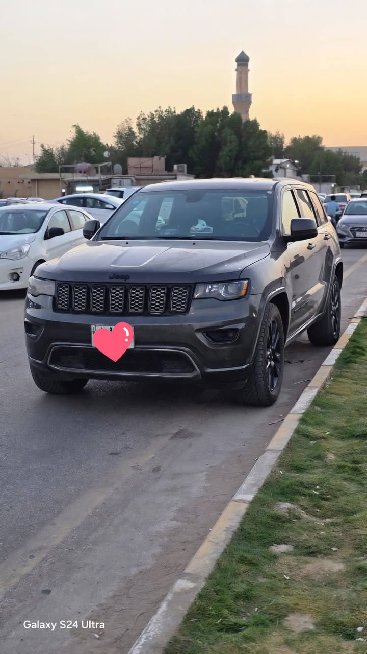 جيب شيروكي بلاك توب موديل ١٨ مرمزة ٢٢..
تبديل باب خلفي وجاملغ ايسر بدون يرباك بدون بجم ماشية ٩٠..
رقم مميز ذي قار بسمي شرط التحويل..
السعر ١٧٥ وبيها مجال
للاستفسار 
***********
