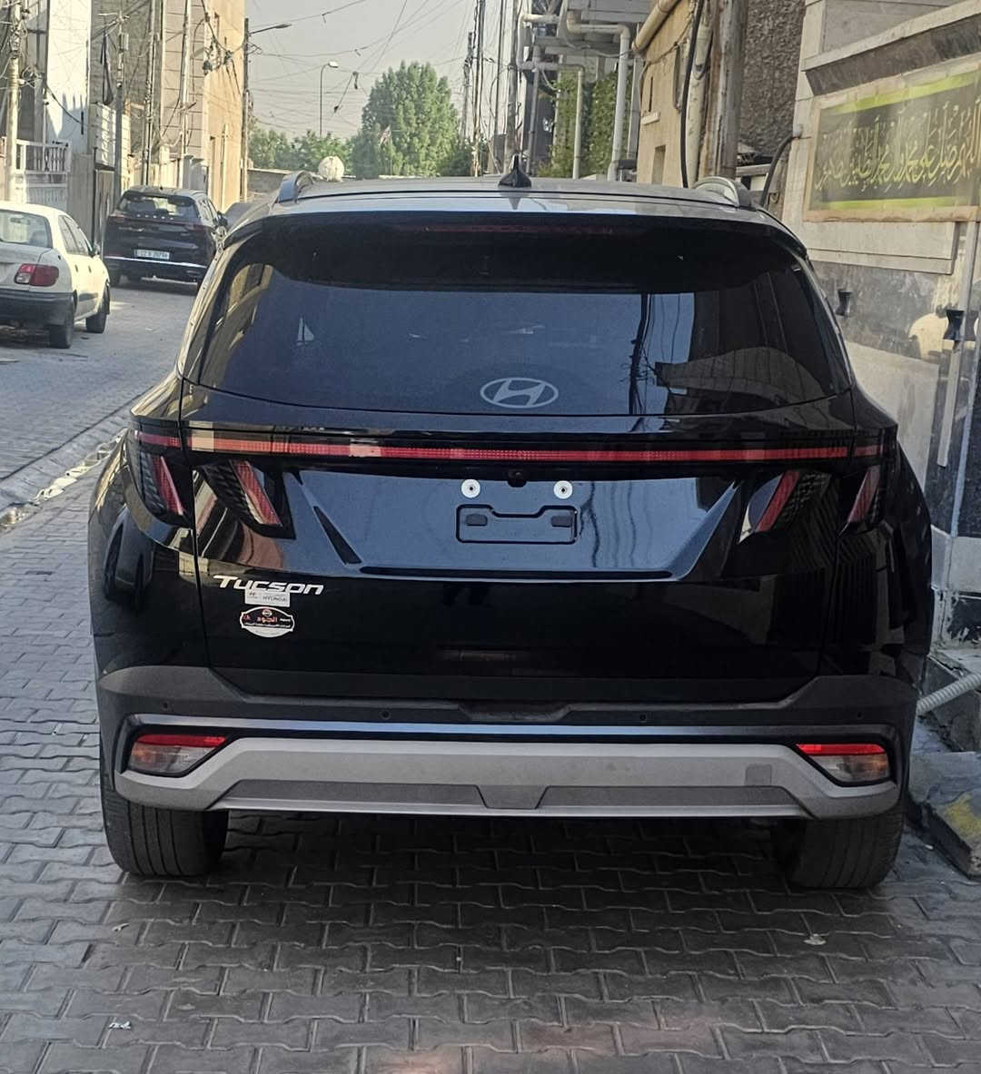 📢📢! للبيع Hyundai Tucson Limeted2025
فوول مواصفات أعلى فئة بالتوسان بانزين..ليبل واحد بدون تبديل أي قطعة..بيهاصبغ چاملغ عكس السايق قطعة وحدة فقط..مصلحةوجاهزة. لون بلاك أسود ميتاليك وداخل جلد أبيض أوف وايت المرغوب ماشية ٢٣ ميل حقيقي.بدون رقم..تترقم بجميع المحافظات عدا كردستان...رجاءاً السيارة لمتد فوووول مواصفات لآ تقارنها بالعادية والخليجية..
كووومة بيها مواصفات ماتنعد..
السعر210$$ وبيهامجال للشراي..
...للأستفسار.العنوان بغداد حي القاهرة شارع الضباط مقابل حسينية آل الرسول ☎️☎️تلفون أو واتساب ***********
