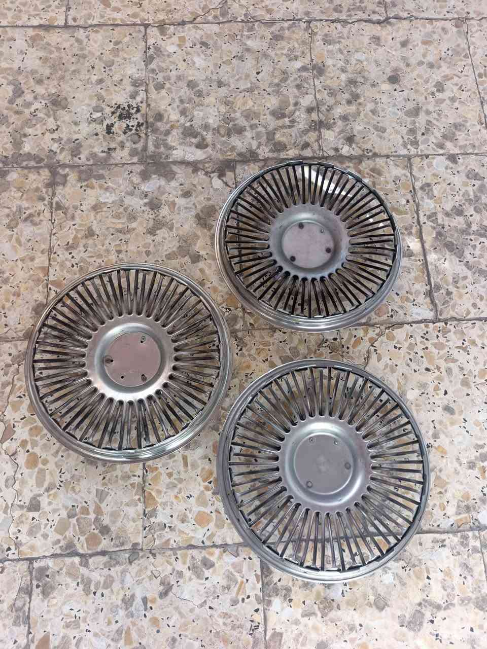 السلام عليكم
كبات كلكسي   عدد 3

اصلي ✅ حجم 14 

لا سيم ولا عواج ولا مفتوح 

مكاني البلديات شارع 30 ⛽

***********  📞
