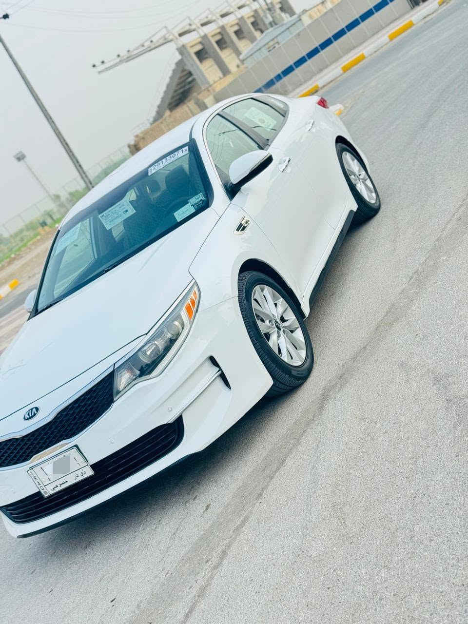 كيا اوبتيما 2016 رقم ذي قار حرة تحويل 
وارد امريكي صبغ طرف الجاملغ الامامي والبنيد بدون ضرر داخلي البرانكيت والفخذة كفالة 
مواصفات: شاشه ، كامرة ، تحكم استيرن ، إشارة بالمرايه، يدات نيكل بلاد ، ويلكب 17  ، دواخل بيجي ، محرك 2400
السياره جديدة و جاهزة حدادية تبريد محرك تخم تاير 
السعر 123 وبيه مجال بسيط 
مكان السياره الناصريه مركز 
للاستفسار الاتصال على ***********
