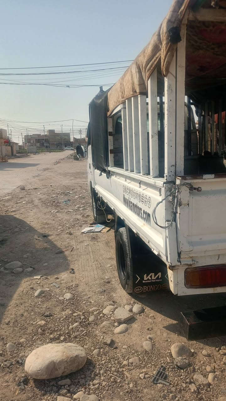 فونتيره للبيع مكلف بالنشر
مكينه وكير واكسن مكفولات طخم تاير جديد سيارة مابيه شي موديل 2000 رقمها انكليزي سنوية ما ساقطة 
مكاني ناصرية سوق الشيوخ 
سعرها 60 وبيه مجال 
رقمي ***********
