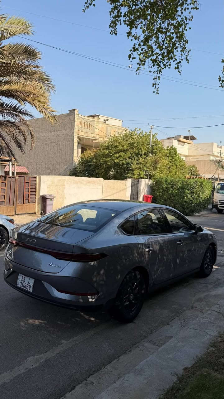 ماشية 5000 
بدون صبغ بدون كلشي فقط بارد 
سعر 18,500 بيه مجال بسيط حك جيه
العنوان الصليخ 600 
*********** بغداد, العراق
